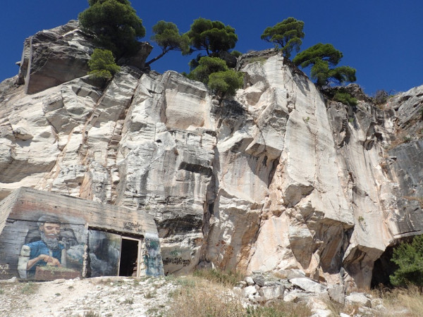 Spilia Daveli, ancient marble quarry